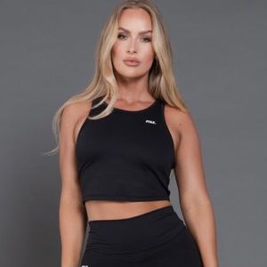 STAX. CROPPED TANK - BLACK